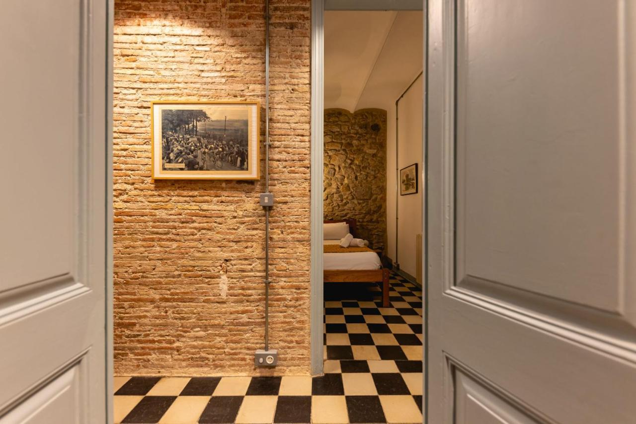 Bravissimo Les Rajoles, Unique 3-Bedroom Apartment Girona Exterior photo